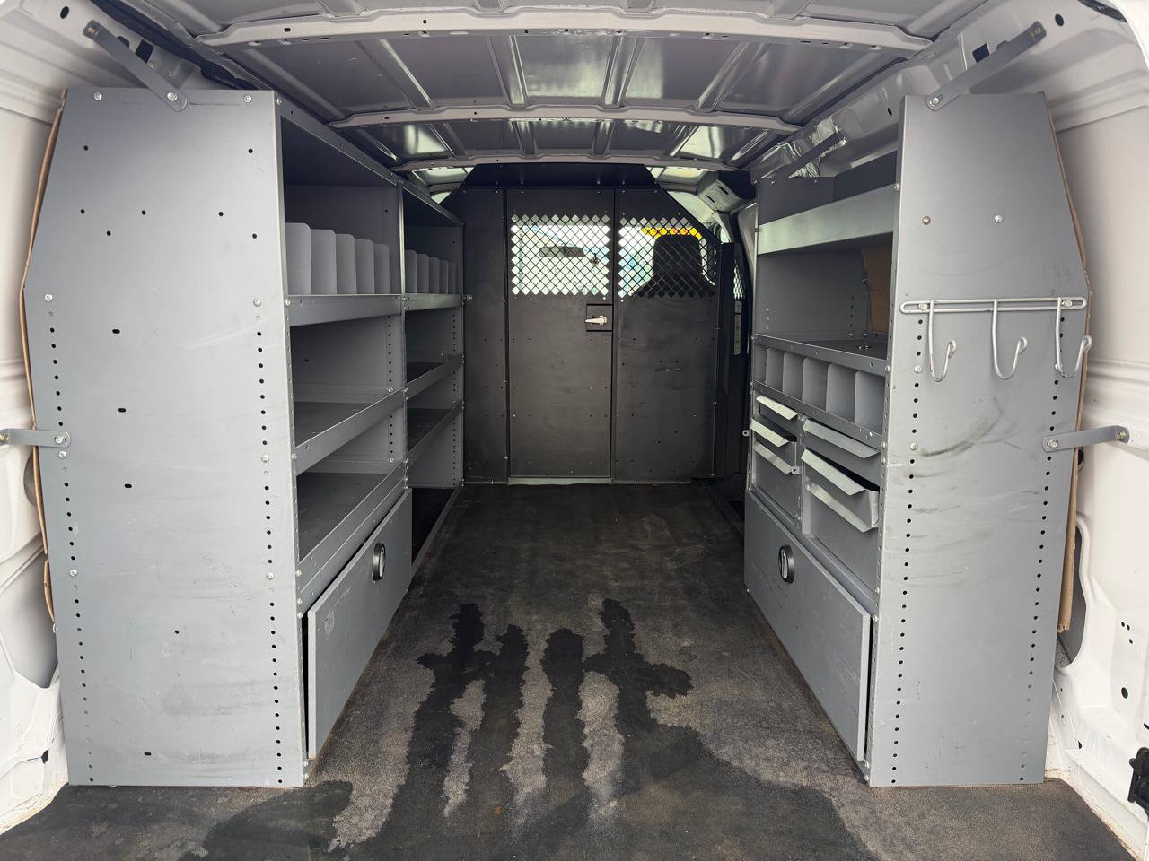 Used 2014 Ford E-150 and Econoline 150 RWD image 7