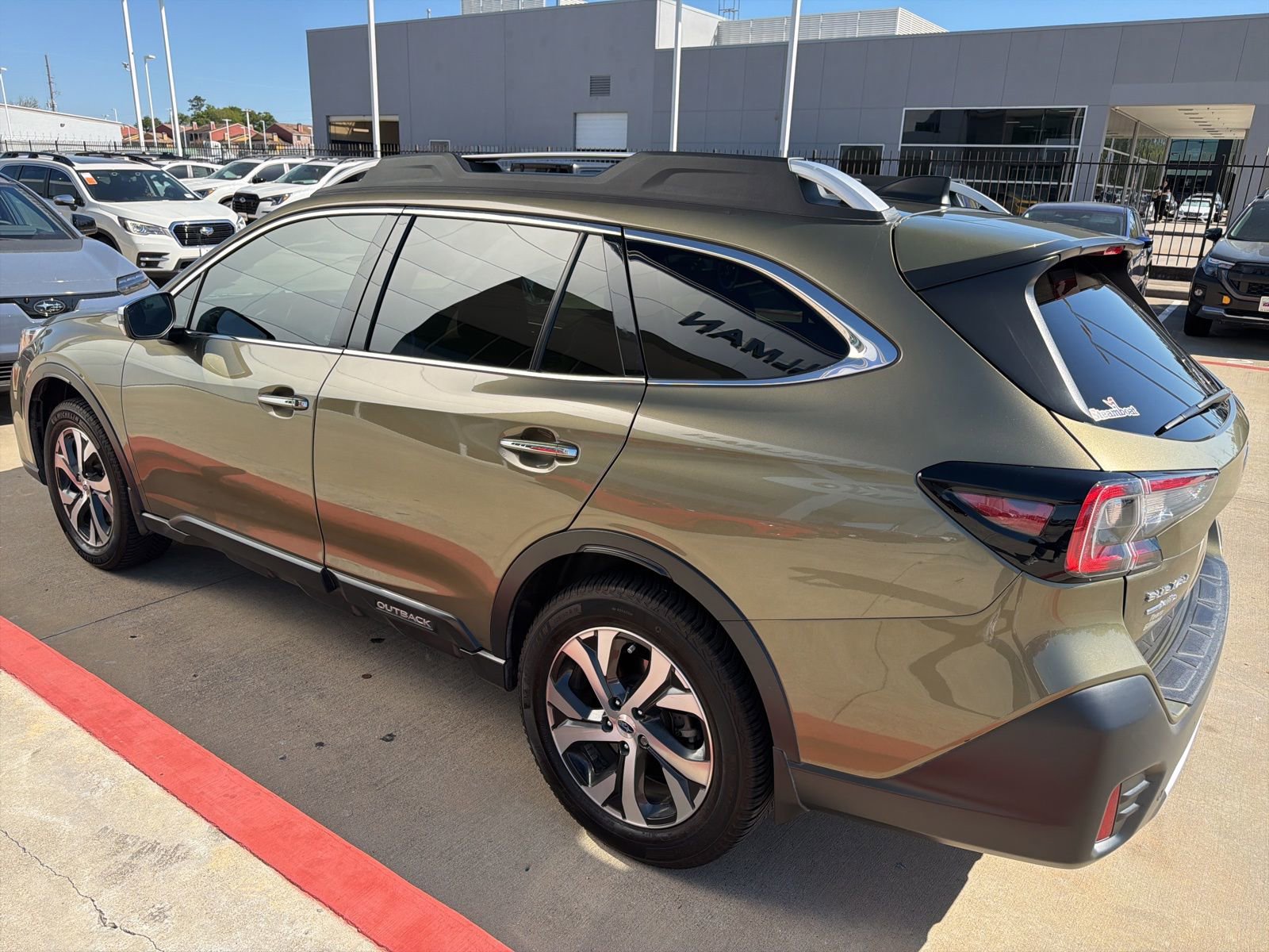 Used 2022 Subaru Outback Touring XT image 2