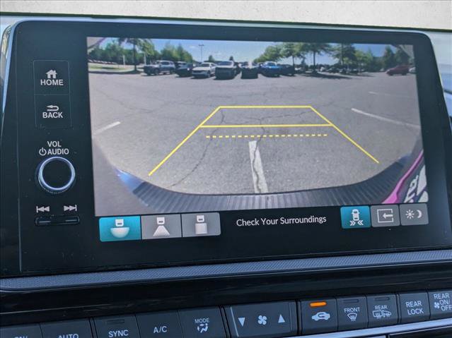 Used 2025 Honda Odyssey Touring image 14