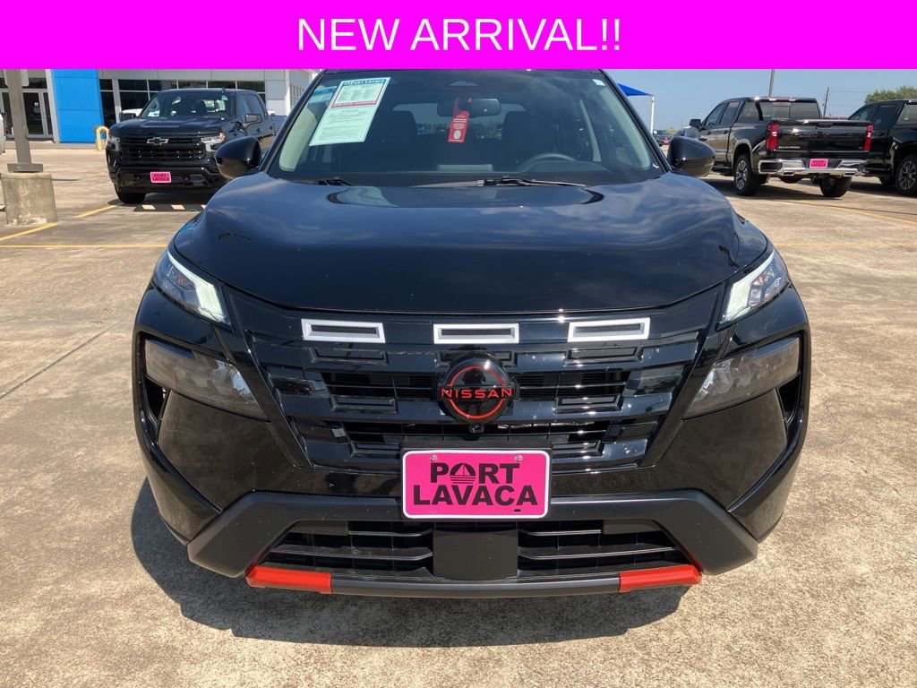 Used 2025 Nissan Rogue SV w/ Rock Creek Premium Package image 2