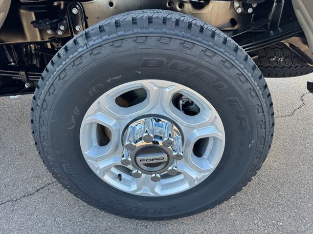 New 2026 Ford F350 XLT w/ FX4 Off-Road Package image 11