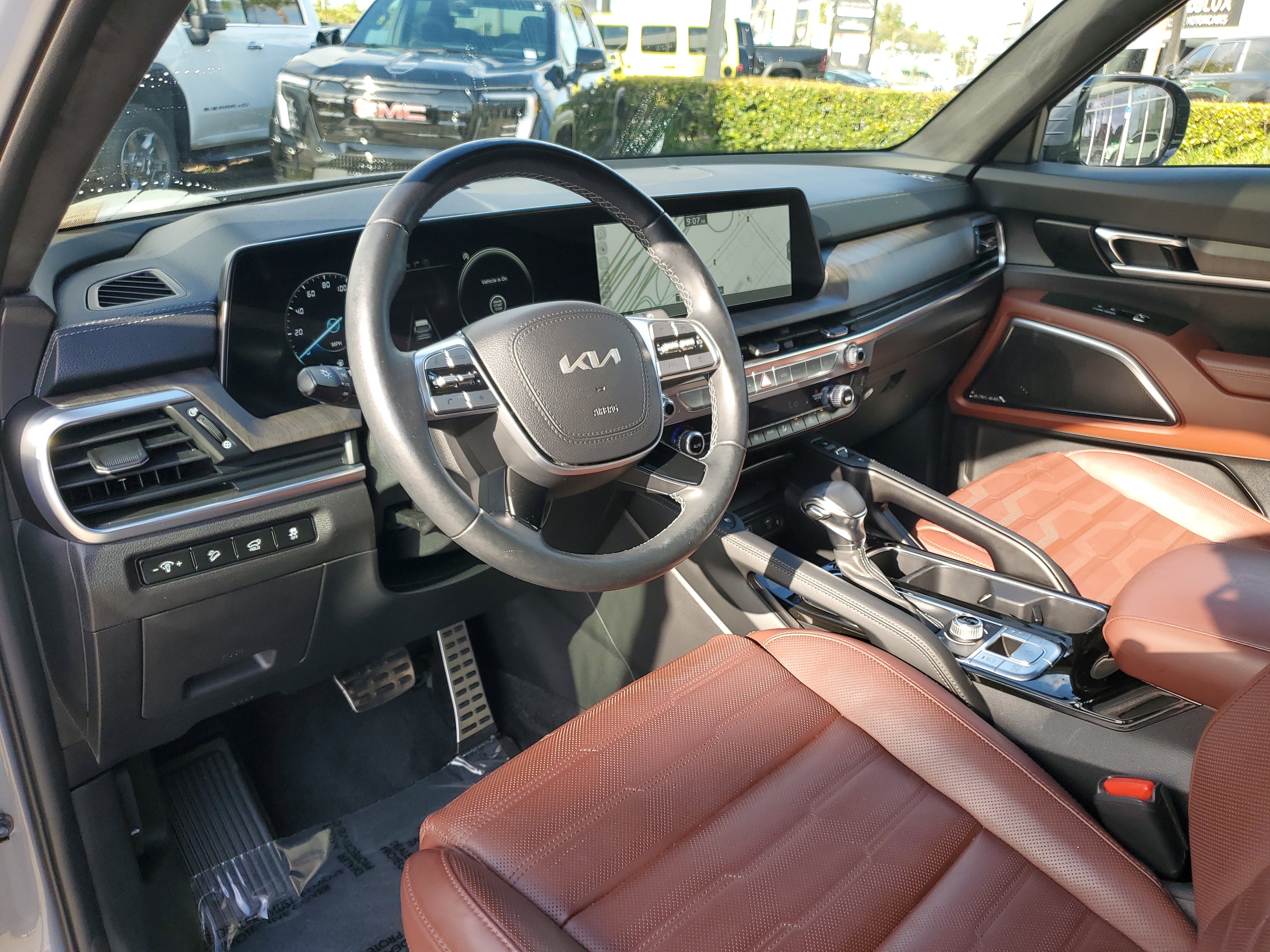 Used 2024 Kia Telluride SX Prestige image 9