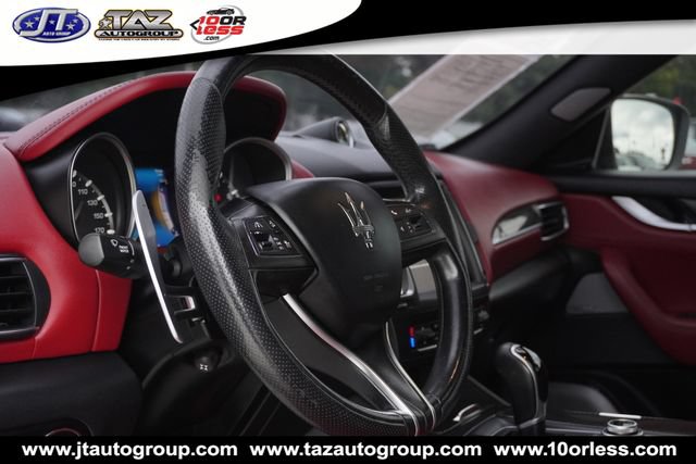 Used 2017 Maserati Levante S AWD/4WD image 16