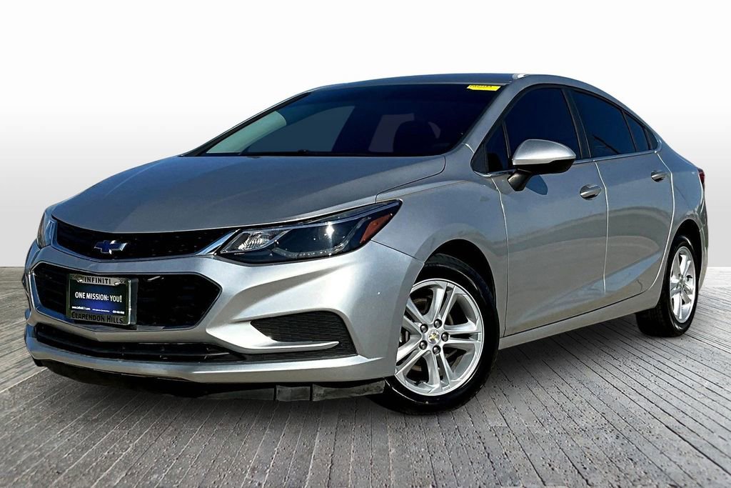 Used 2016 Chevrolet Cruze LT w/ LT Convenience Package image 3