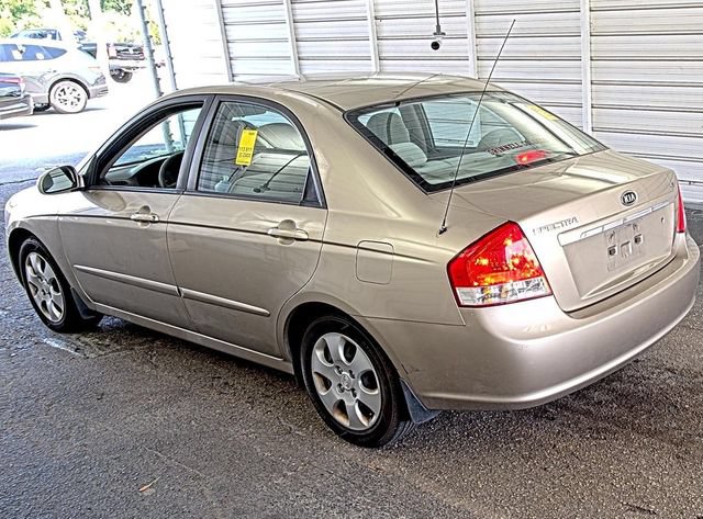 Used 2008 Kia Spectra EX FWD image 2
