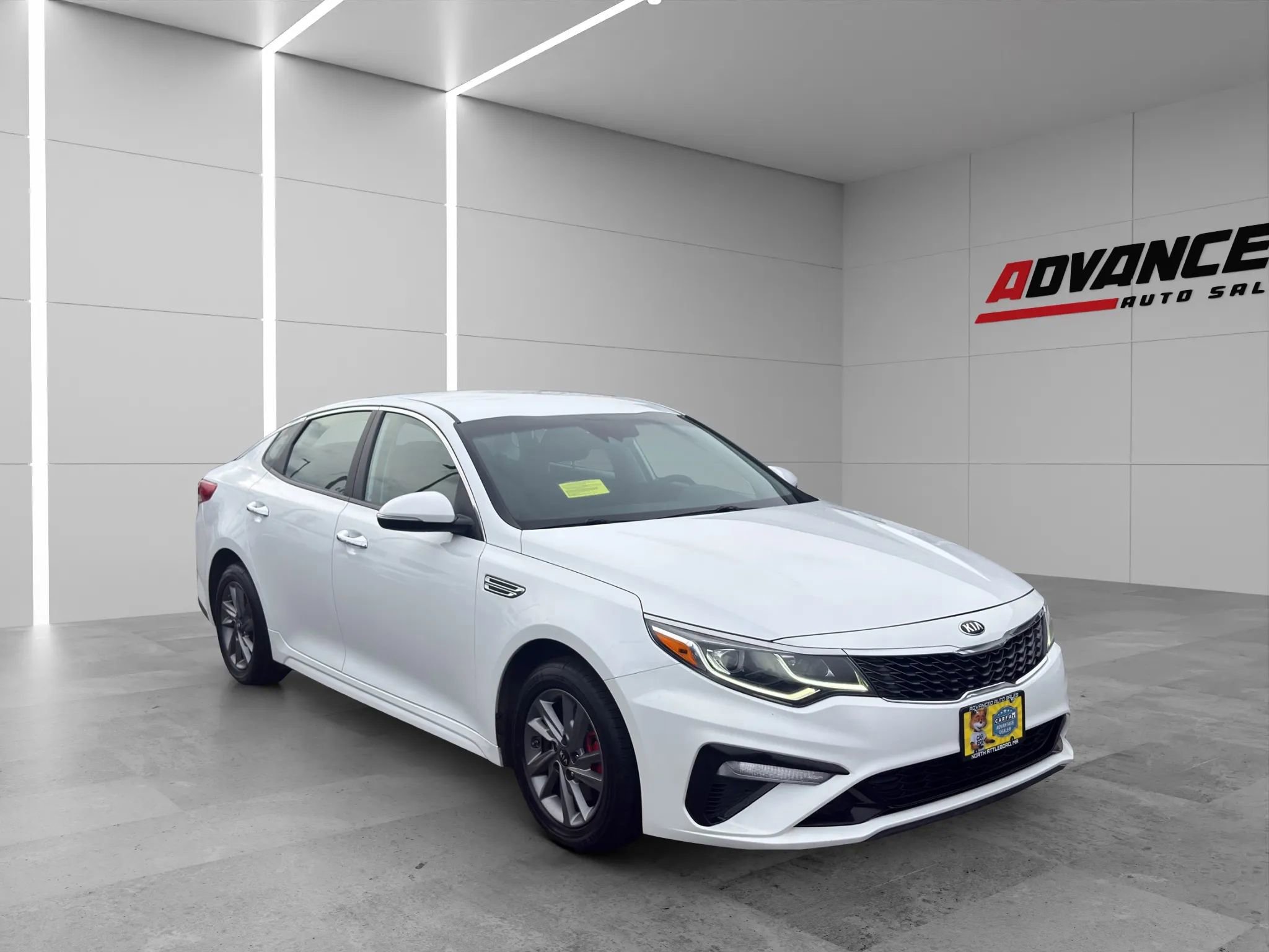 Used 2020 Kia Optima LX FWD image 3