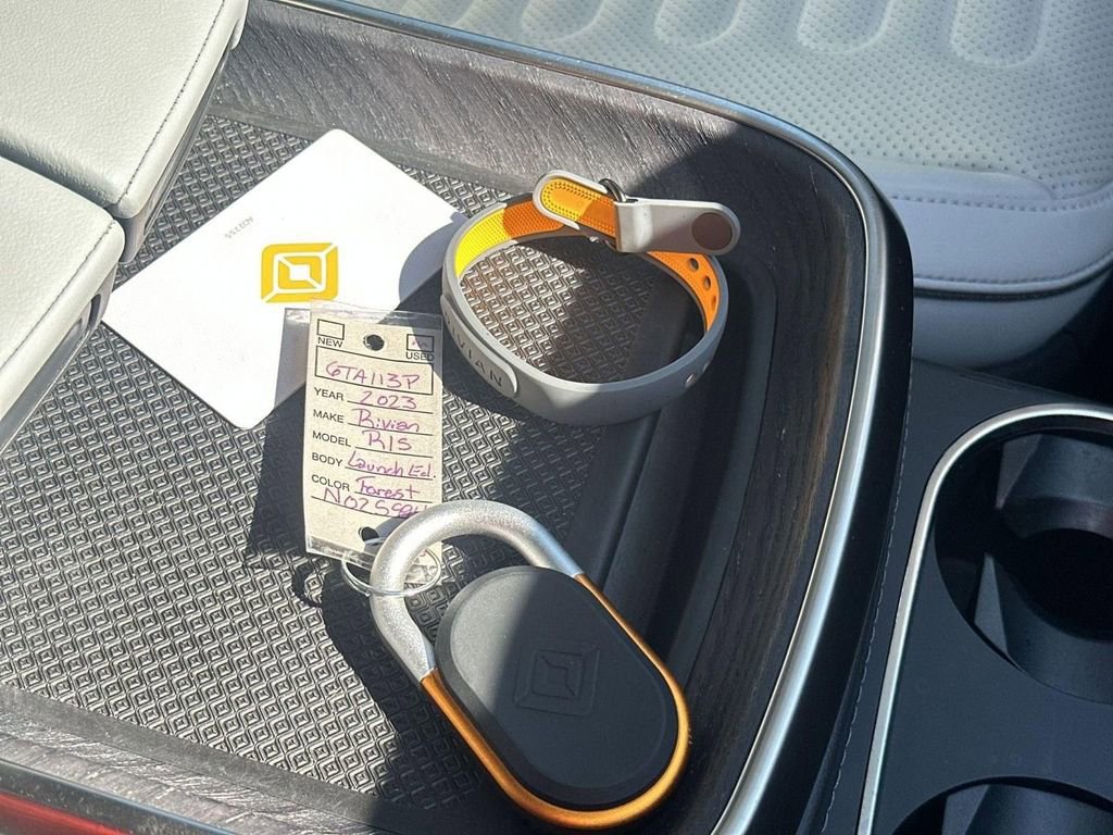 Used 2023 Rivian R1S Launch Edition image 33