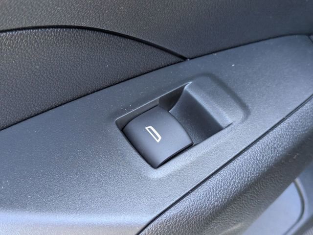 New 2026 Chevrolet Trax RS w/ Sunroof Package FWD image 24