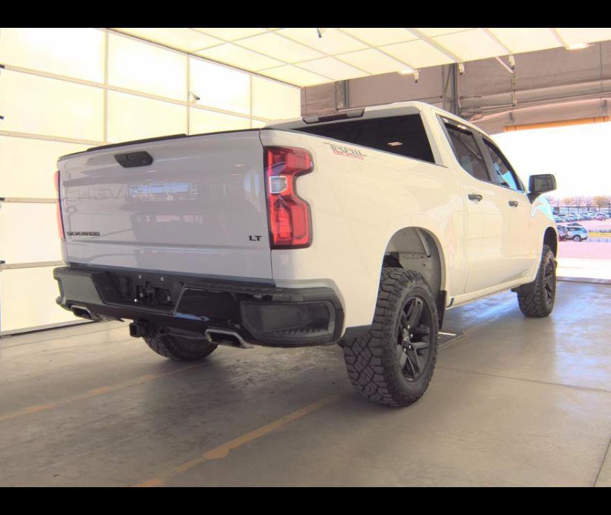 Used 2022 Chevrolet Silverado 1500 LT Trail Boss w/ LPO, Dark Essentials Package image 11