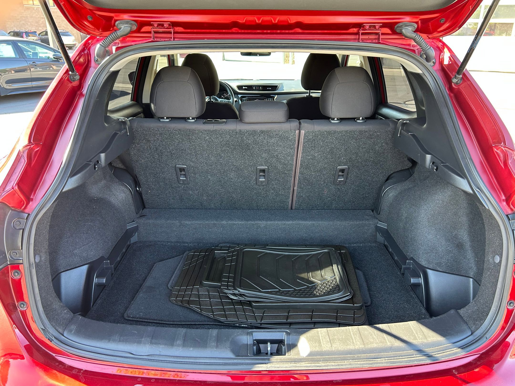 Used 2022 Nissan Rogue Sport S AWD/4WD image 25