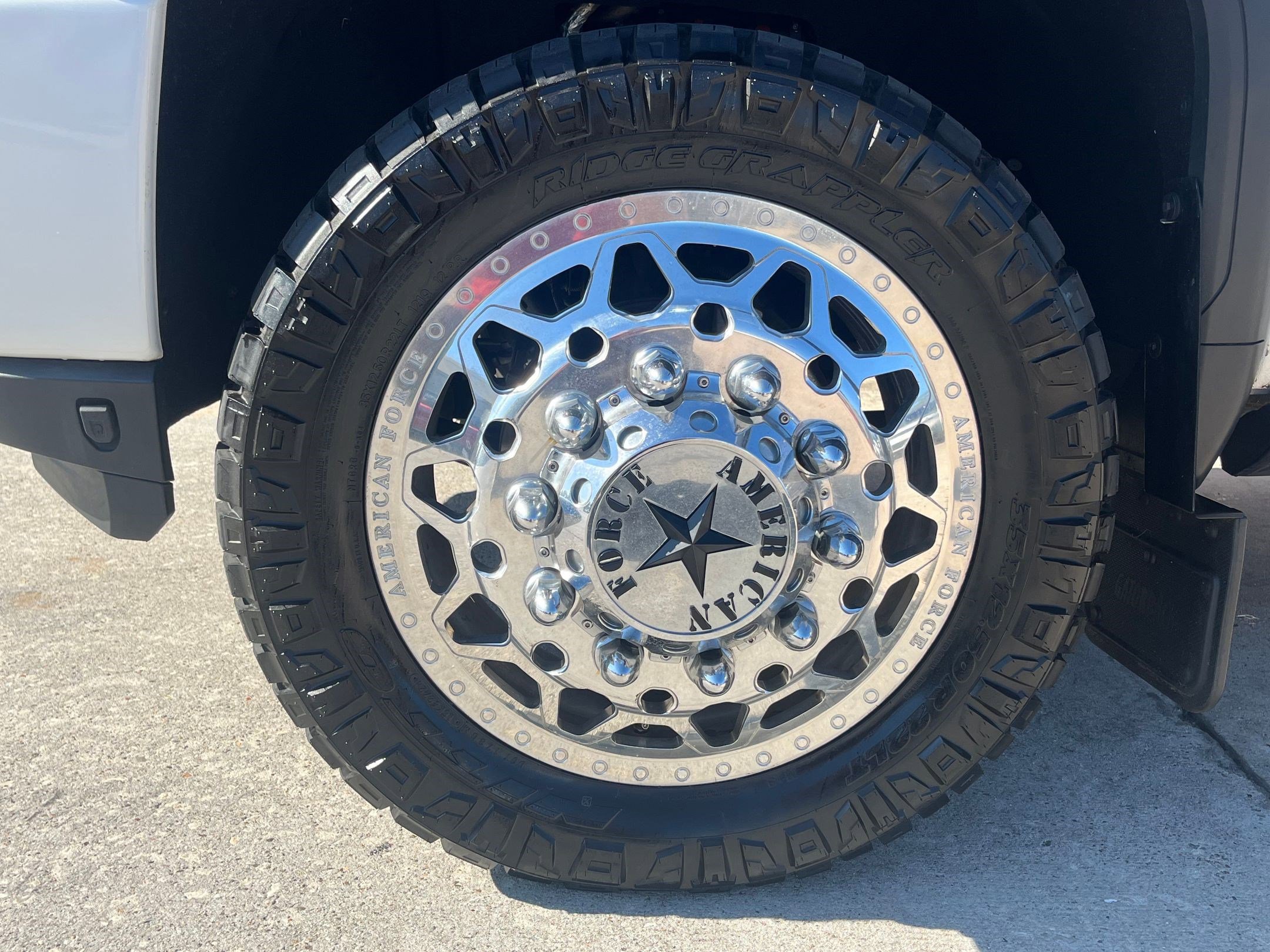 Used 2021 GMC Sierra 3500 Denali w/ Denali Ultimate Package image 38