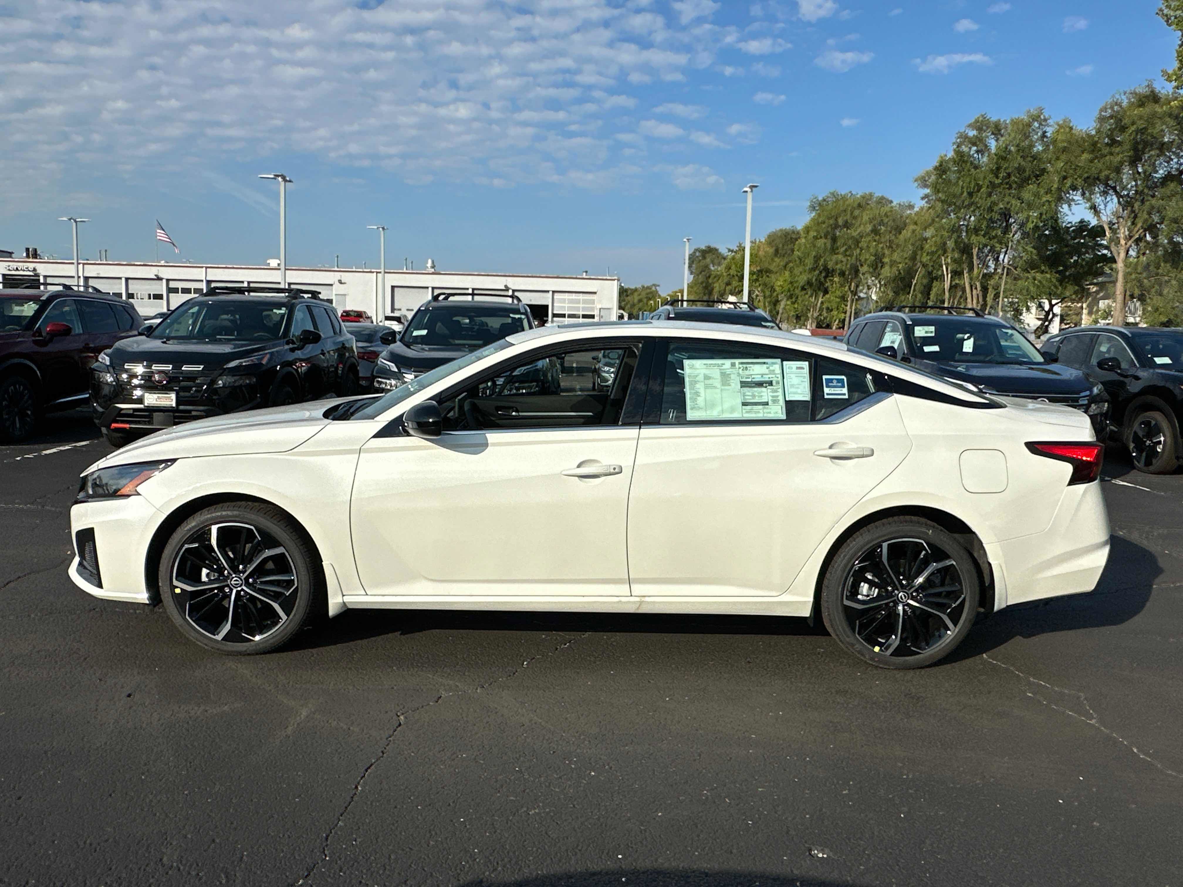 New 2025 Nissan Altima 2.5 SR w/ SR Premium Package image 8