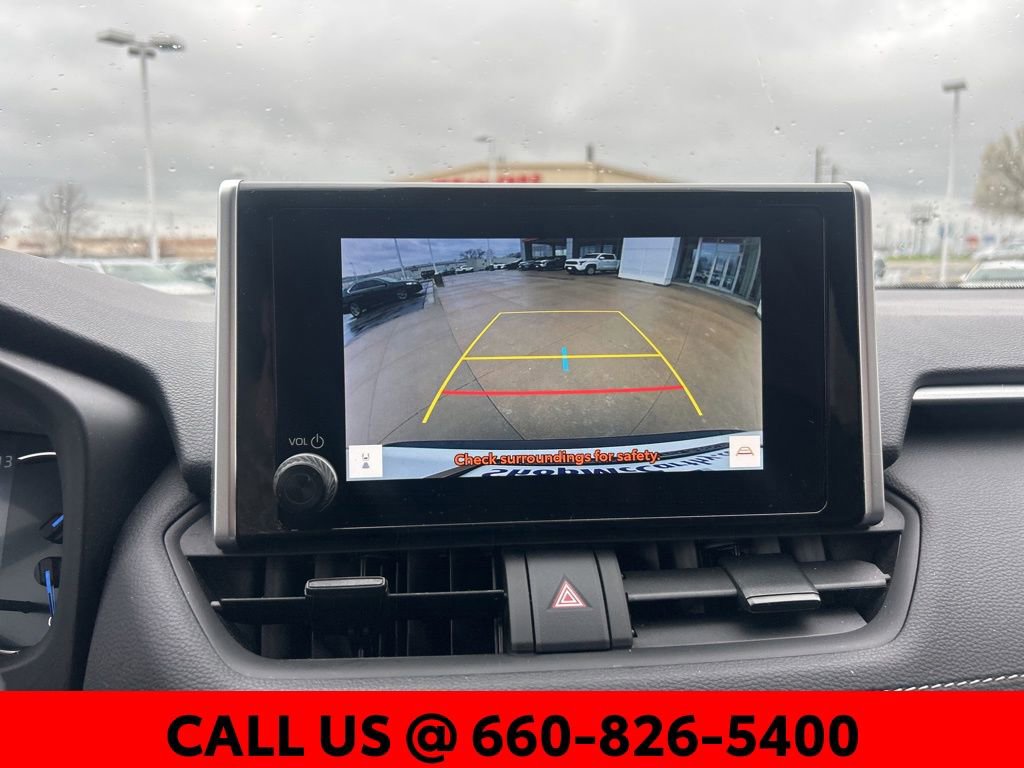 Used 2025 Toyota RAV4 LE AWD/4WD image 22