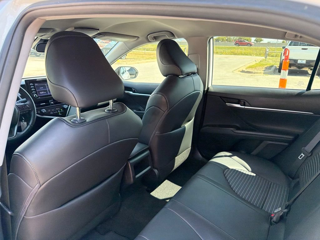 Used 2024 Toyota Camry SE FWD image 12