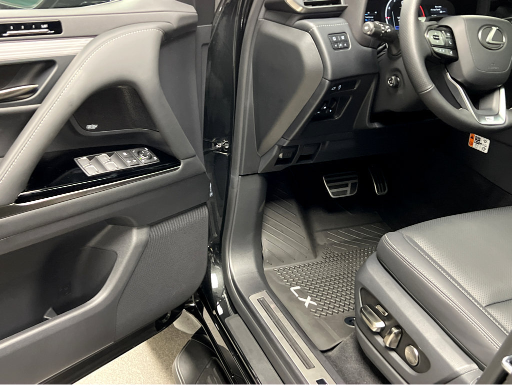 New 2026 Lexus LX 600 F Sport AWD/4WD image 8