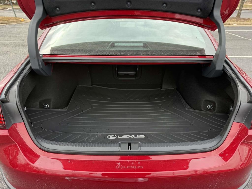 Used 2025 Lexus ES 300h w/ Luxury Package image 29