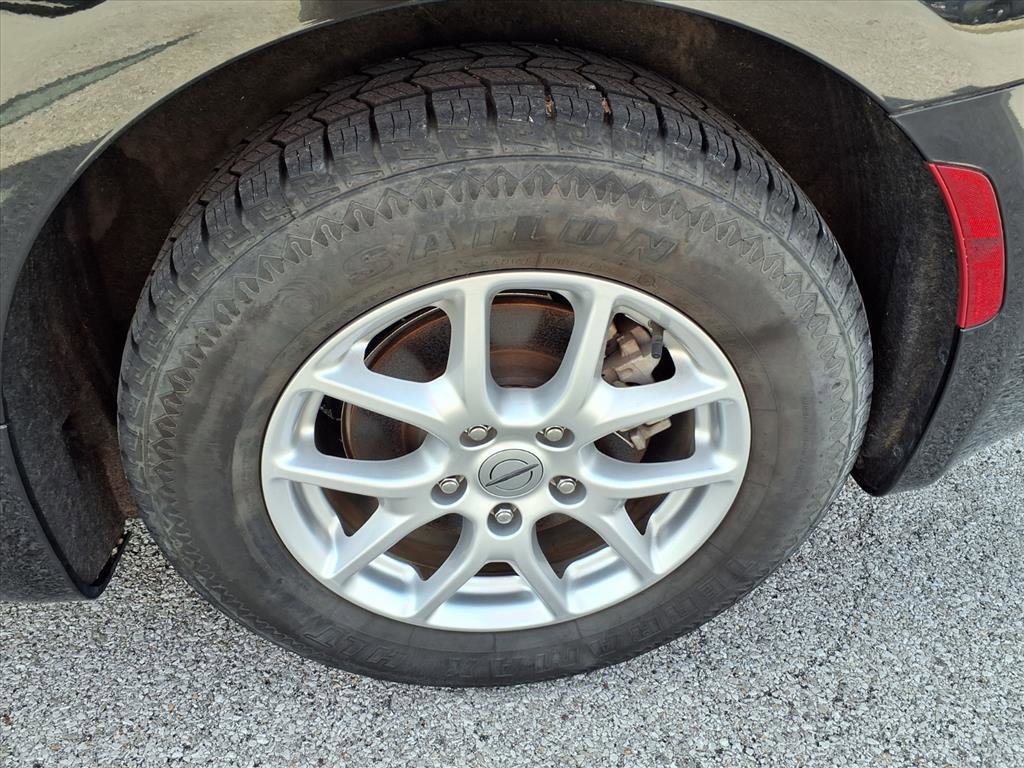 Used 2023 Chrysler Pacifica Touring-L image 34