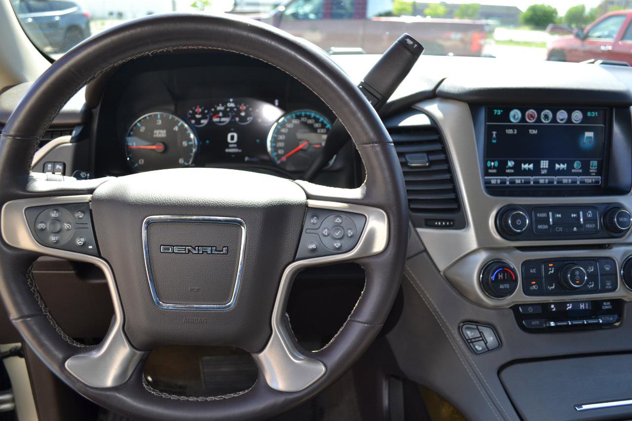 Used 2017 GMC Yukon Denali w/ Open Road Package AWD/4WD image 17