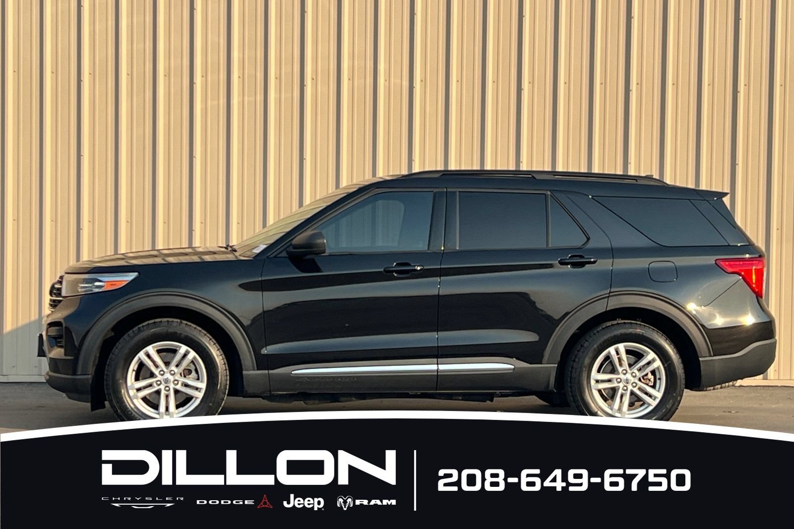 Used 2022 Ford Explorer XLT w/ Class IV Trailer Tow Package AWD/4WD image 10