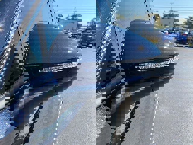 New 2025 Volkswagen Tiguan SE image 13