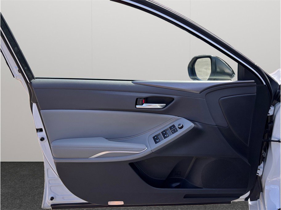Used 2020 Toyota Avalon XSE FWD image 22