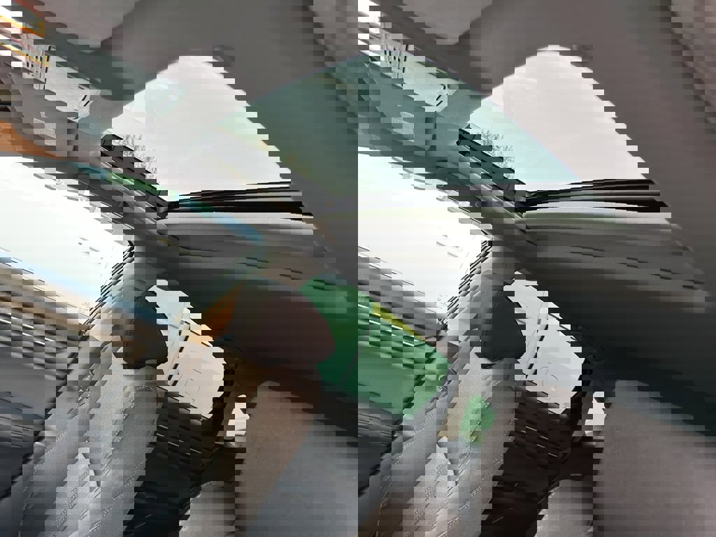 Used 2021 Honda Accord EX image 9