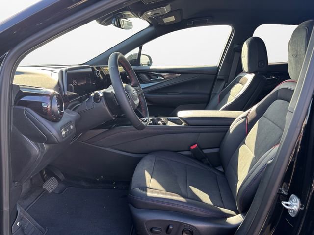 New 2025 Chevrolet Blazer EV RS image 9