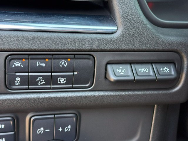 Used 2023 Chevrolet Tahoe High Country AWD/4WD image 19