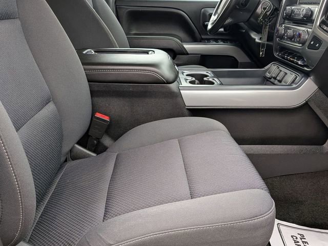 Used 2018 Chevrolet Silverado 1500 LT w/ All Star Edition AWD/4WD image 29