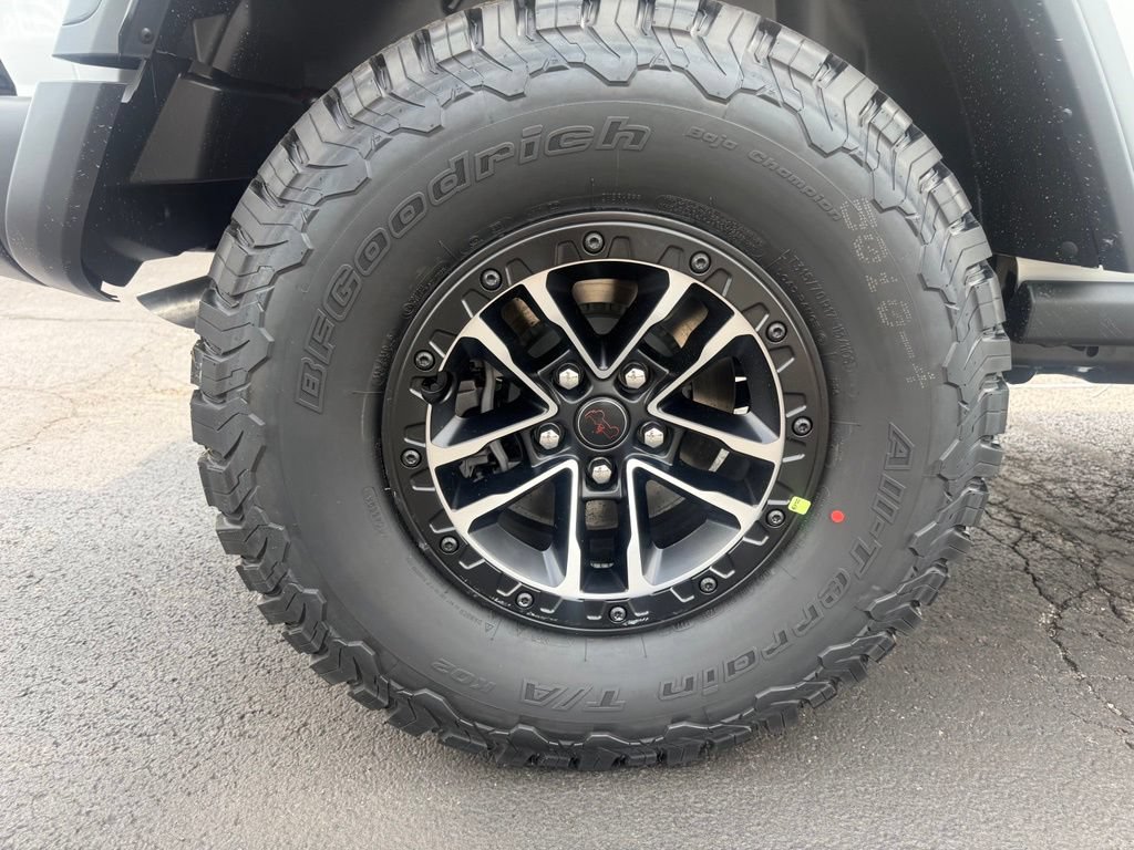 New 2026 Jeep Wrangler Unlimited Rubicon w/ Xtreme 35 Tire Package AWD/4WD image 48