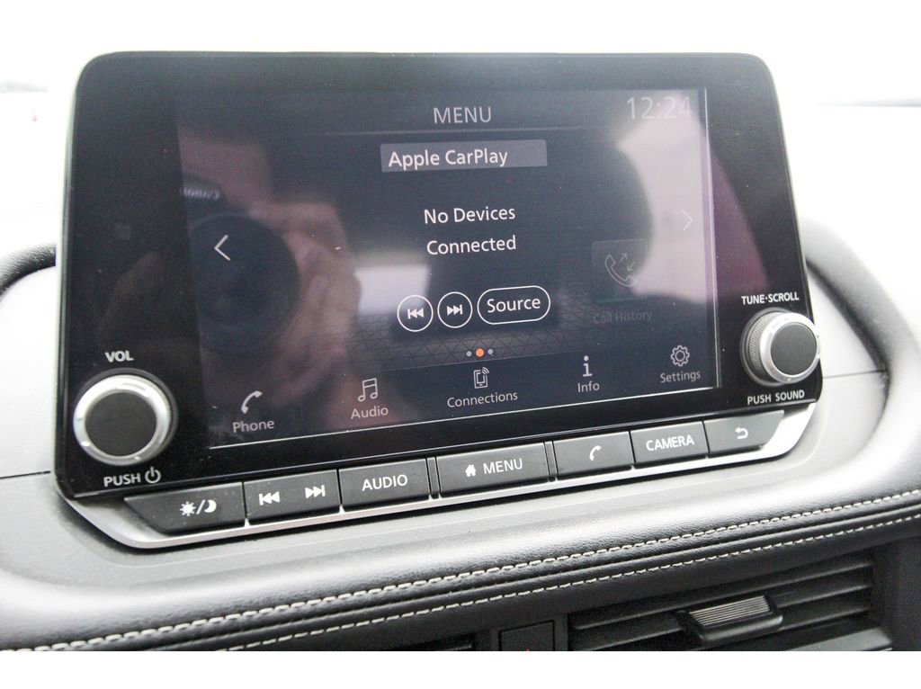 Used 2024 Nissan Rogue S image 19