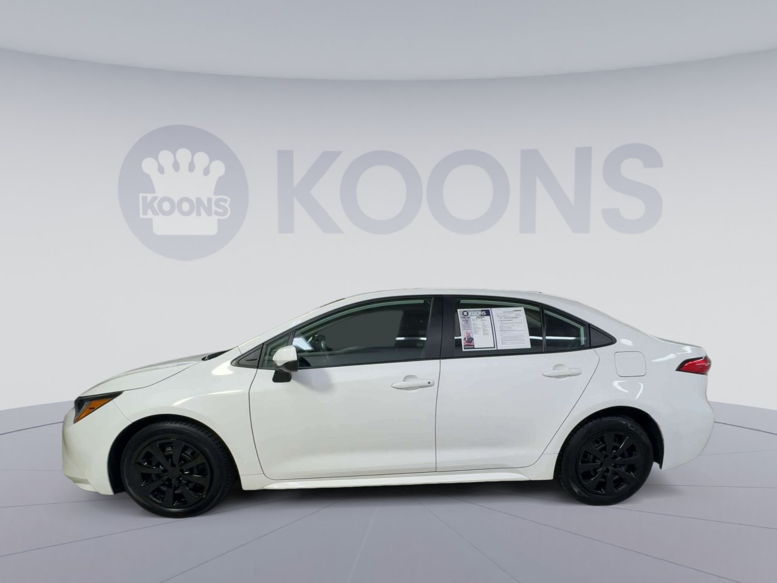 Used 2024 Toyota Corolla LE FWD image 7