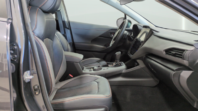 Used 2024 Subaru Crosstrek 2.5i Limited AWD/4WD image 13