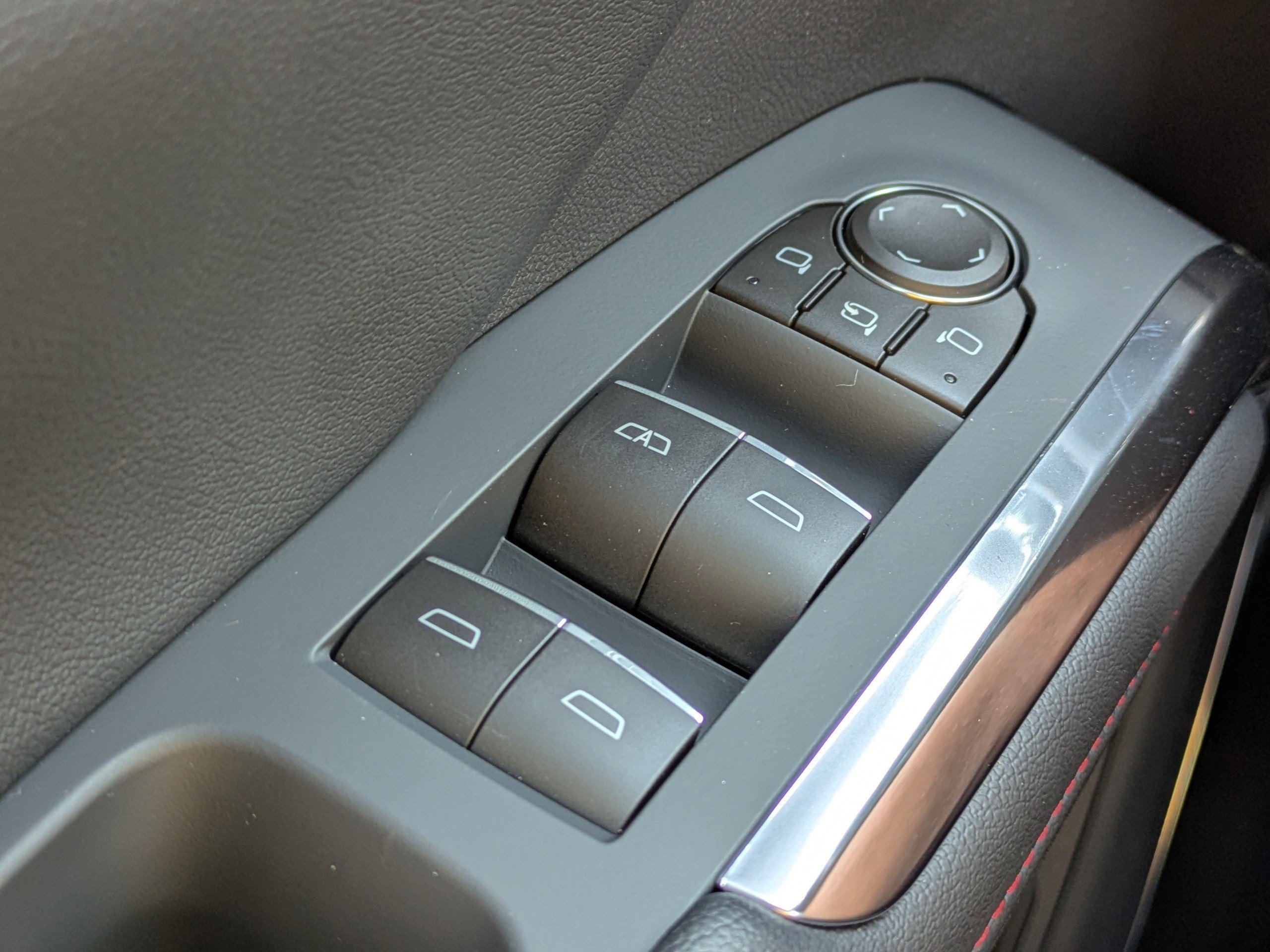 New 2026 Chevrolet Traverse RS image 25