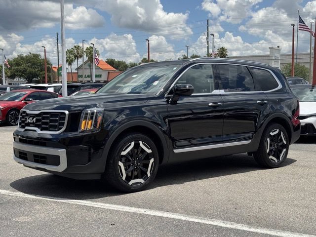 Certified 2024 Kia Telluride S w/ S Sunroof Package FWD image 2