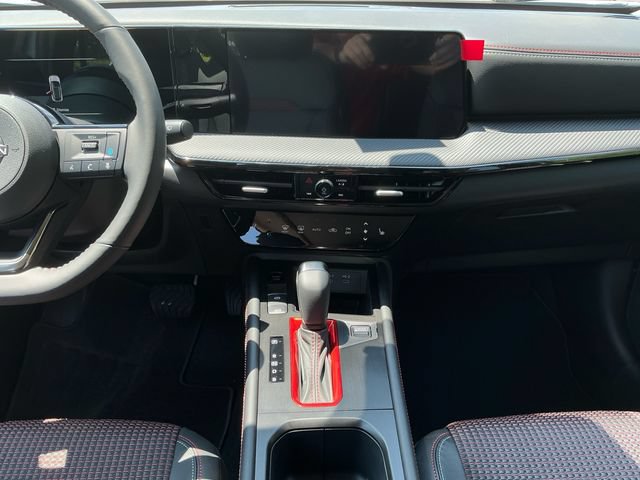 New 2026 Nissan Kicks SR w/ SR Premium Package AWD/4WD image 13