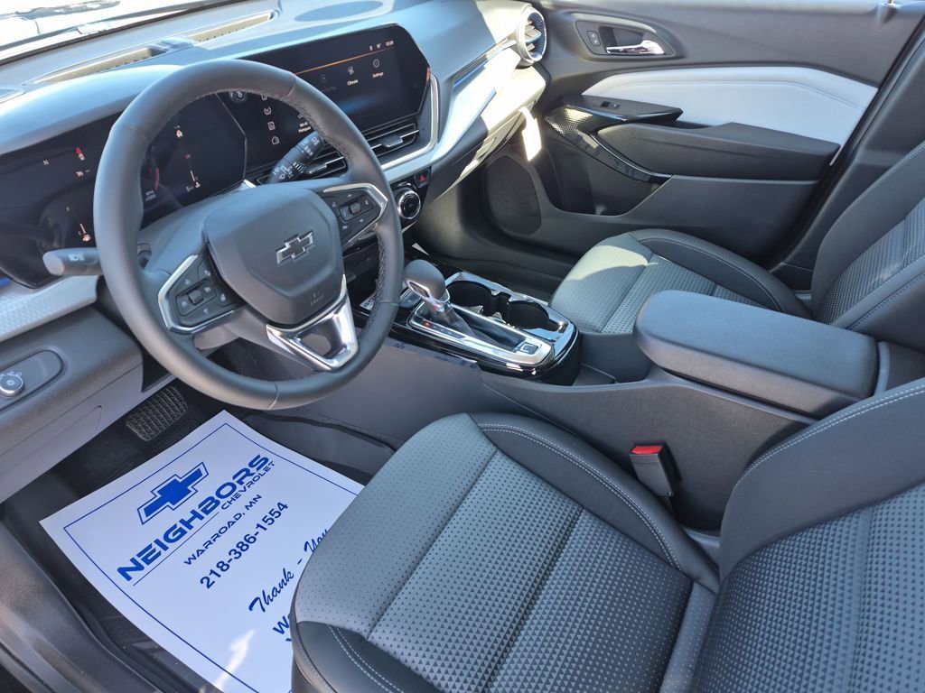 New 2026 Chevrolet Trax LT w/ Midnight Edition image 9