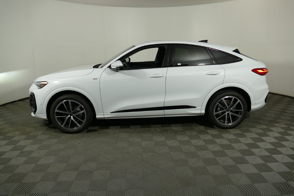 New 2026 Audi Q5 Prestige AWD/4WD image 6