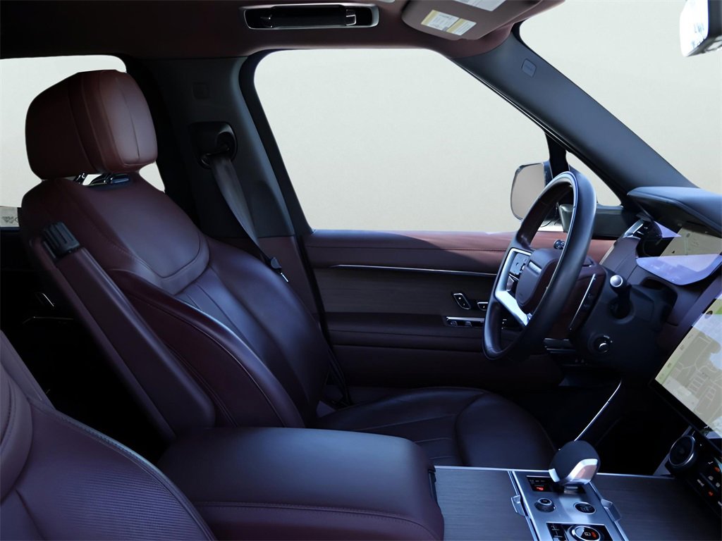 Used 2023 Land Rover Range Rover SE image 8