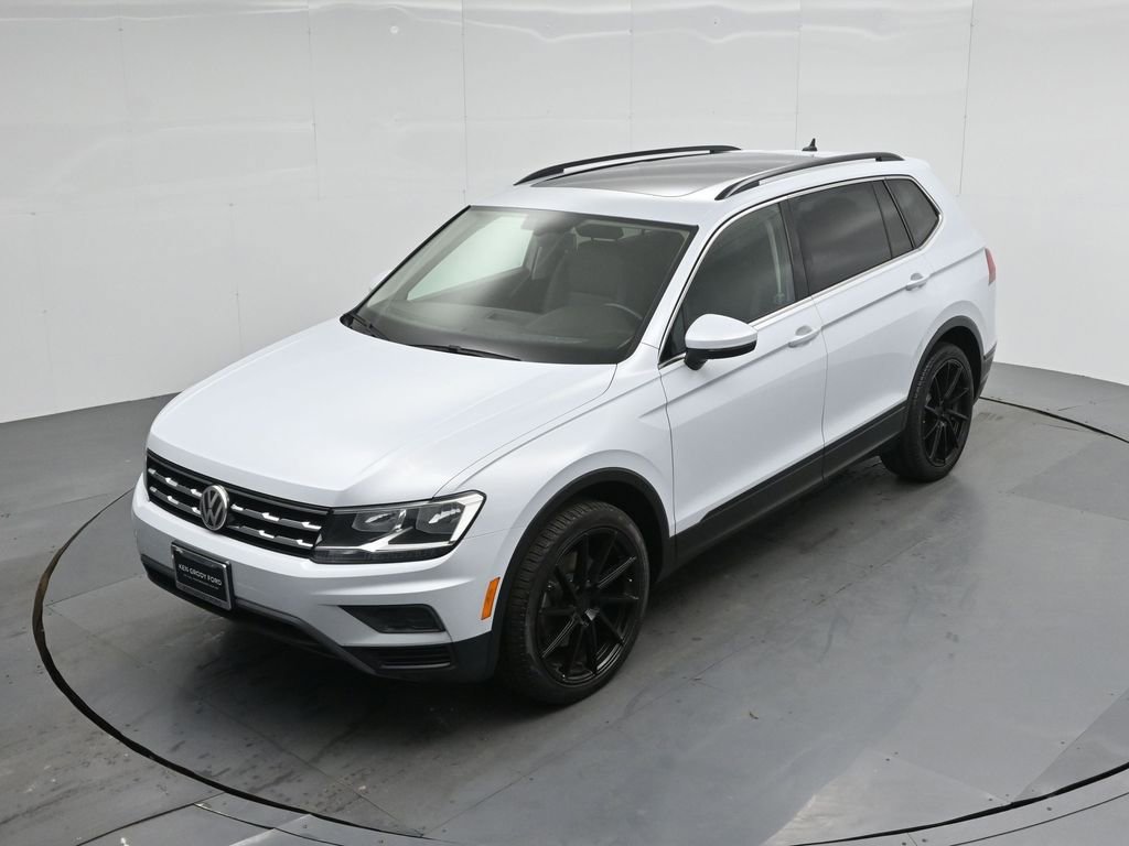 Used 2019 Volkswagen Tiguan SE w/ Panoramic Sunroof Package image 36