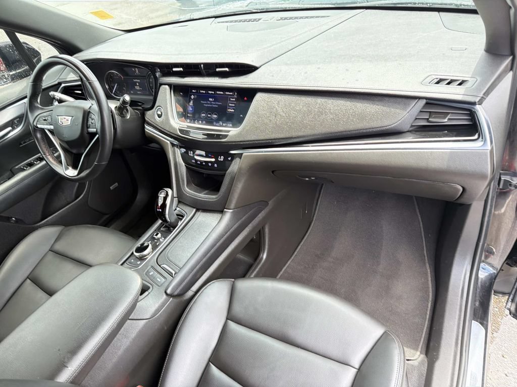 Used 2022 Cadillac XT6 Luxury FWD image 14