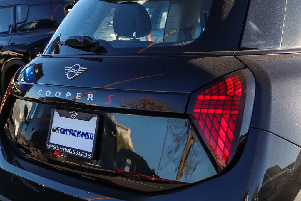 Used 2025 MINI Cooper S image 10