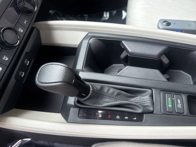 Certified 2025 Honda Accord LX image 18