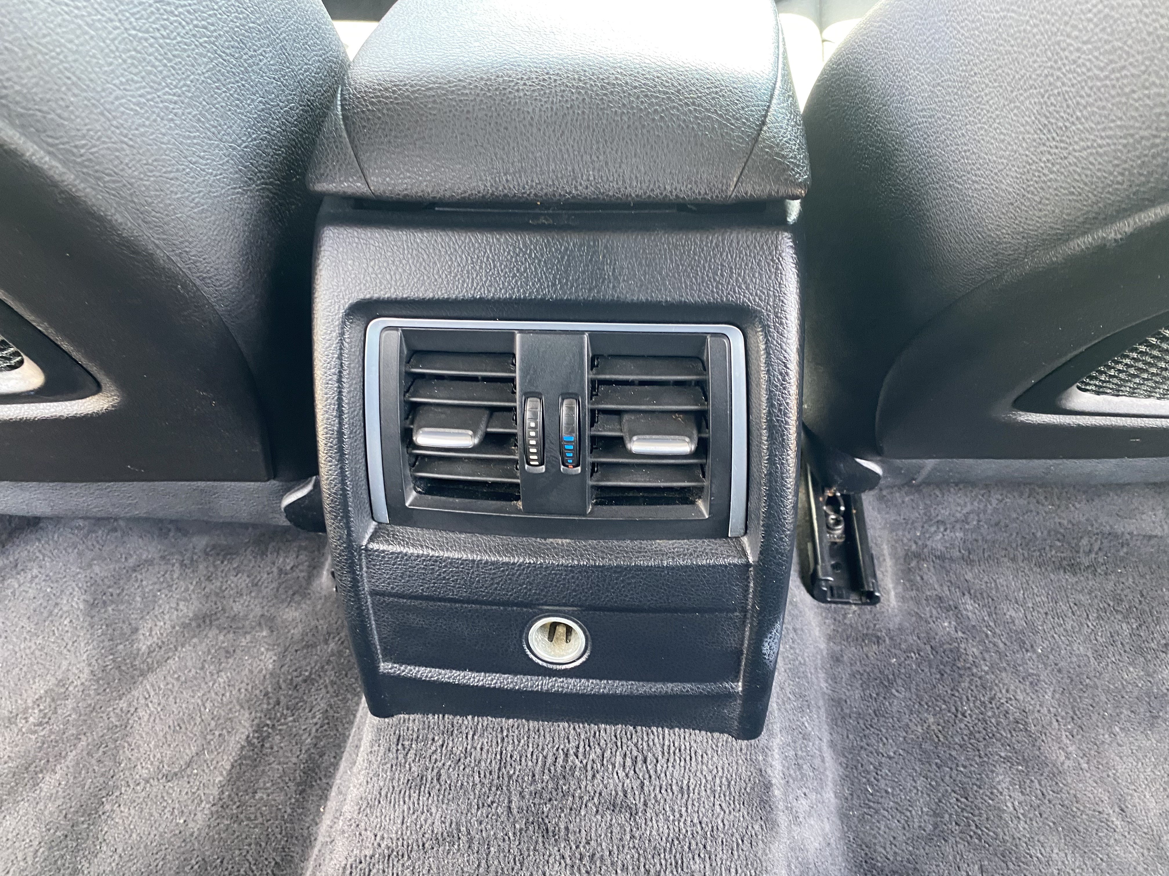 Used 2018 BMW 320i Sedan w/ Convenience Package RWD image 20