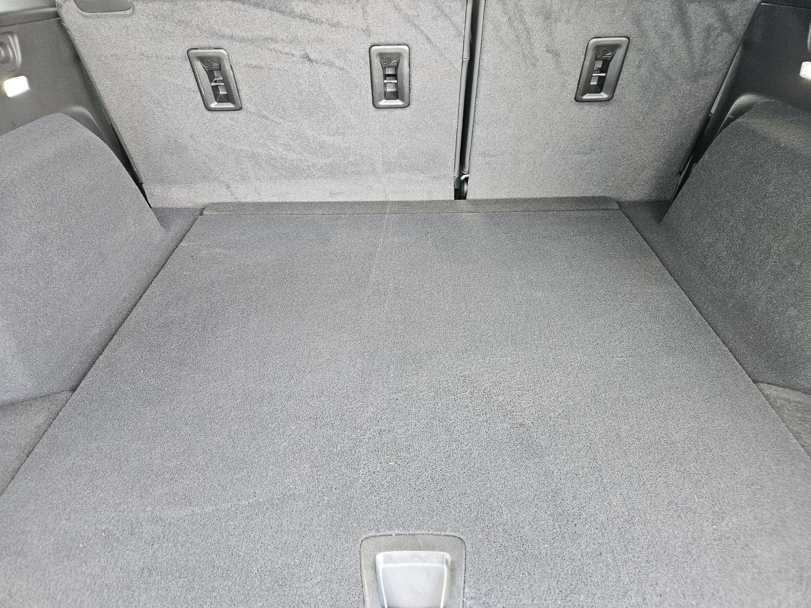 New 2026 Cadillac XT5 Luxury image 30