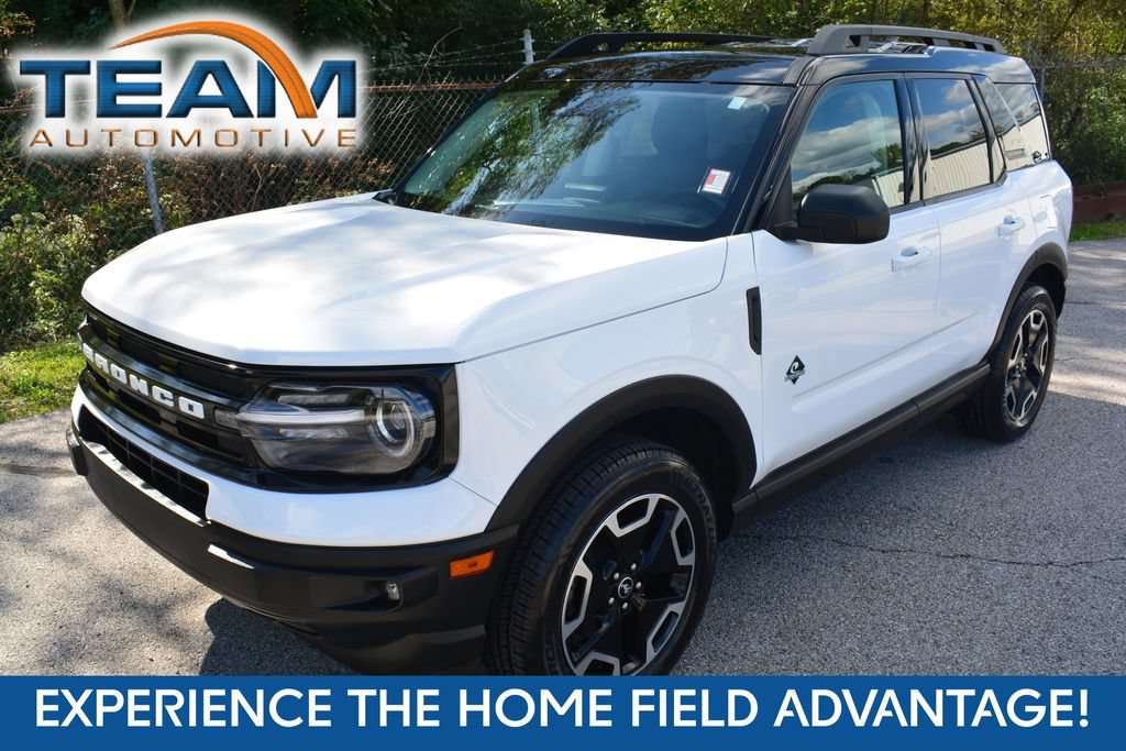 Certified 2022 Ford Bronco Sport Outer Banks w/ Tech Package AWD/4WD image 1