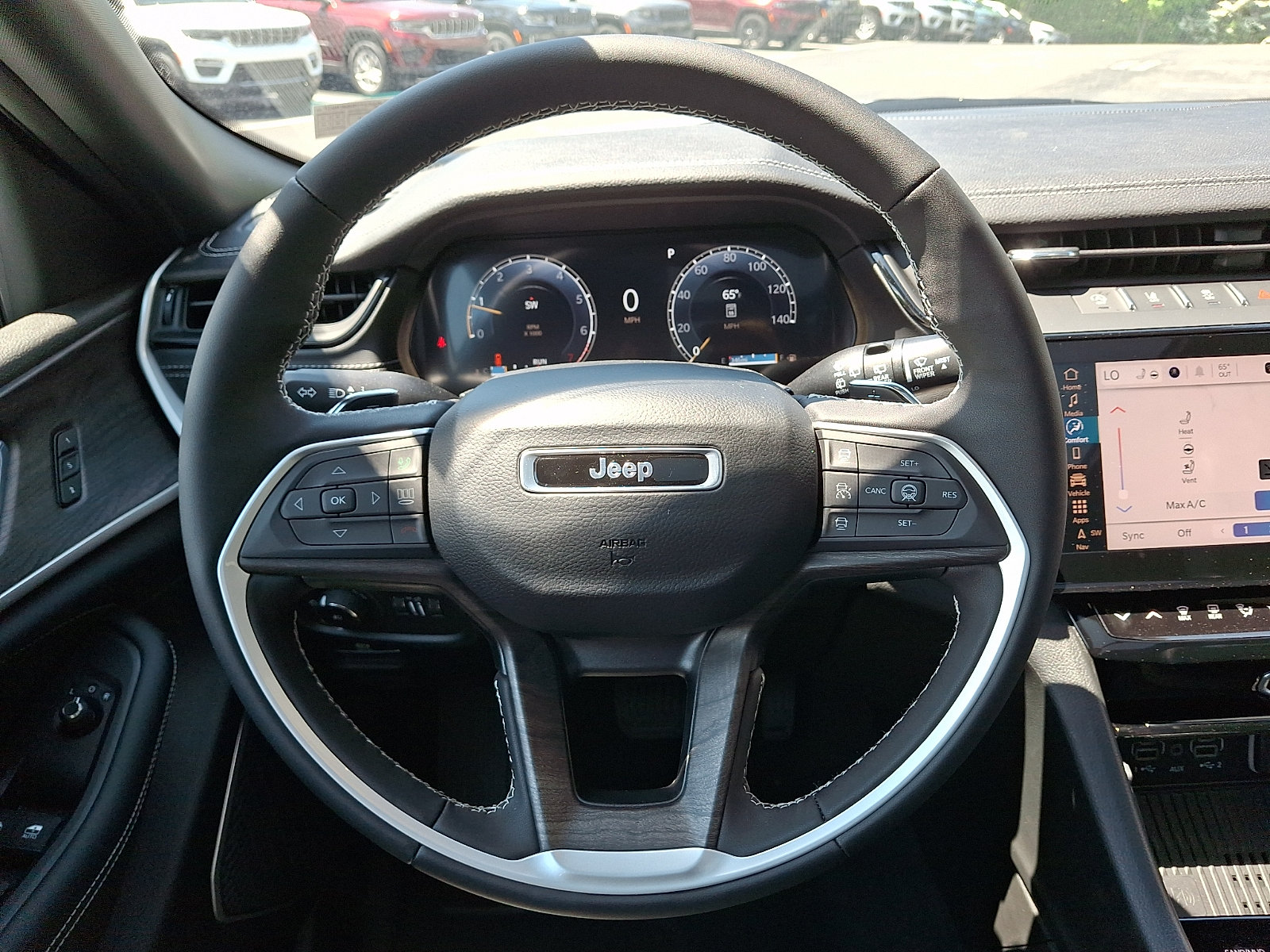New 2026 Jeep Grand Cherokee Limited AWD/4WD image 15