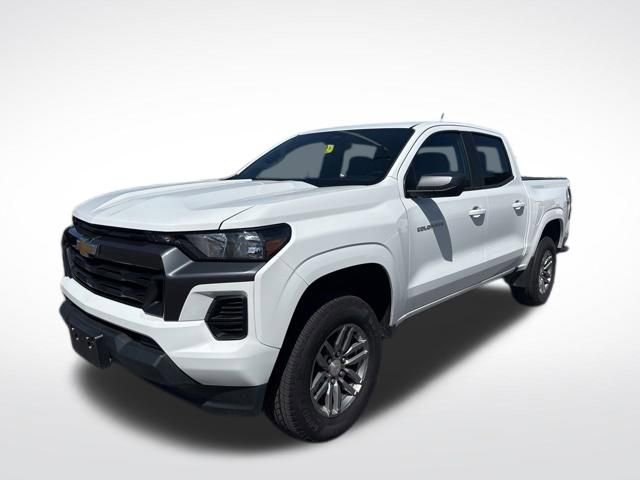Used 2024 Chevrolet Colorado LT AWD/4WD image 1