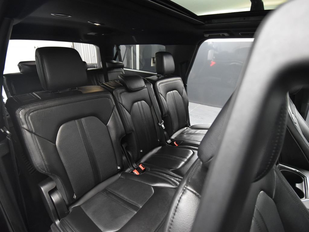 Used 2021 Ford Expedition Max Limited image 14