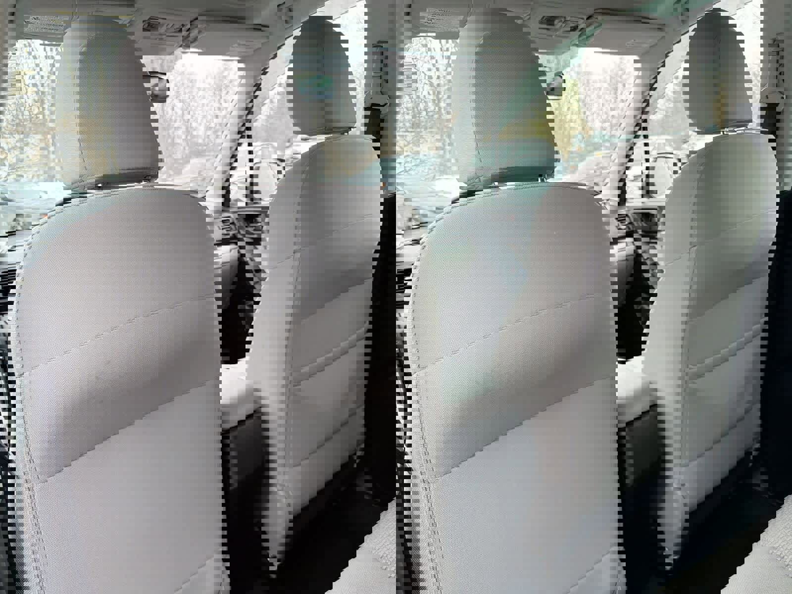 Used 2015 Subaru Forester 2.5i Premium w/ All-Weather Package image 19